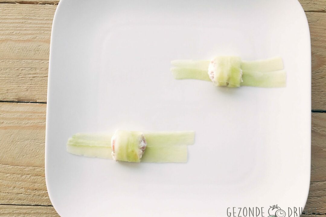 aperitiefhapje met komkommer en garnalen pakjes gezonde drukte gezond